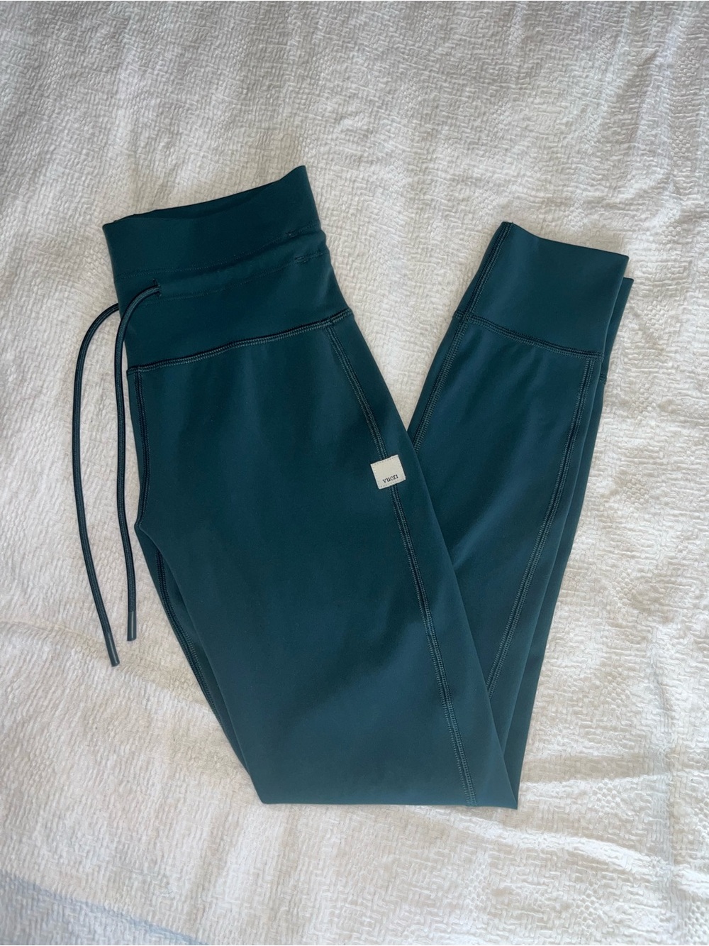 Vuori Daily Leggings - Picture 3 of 14